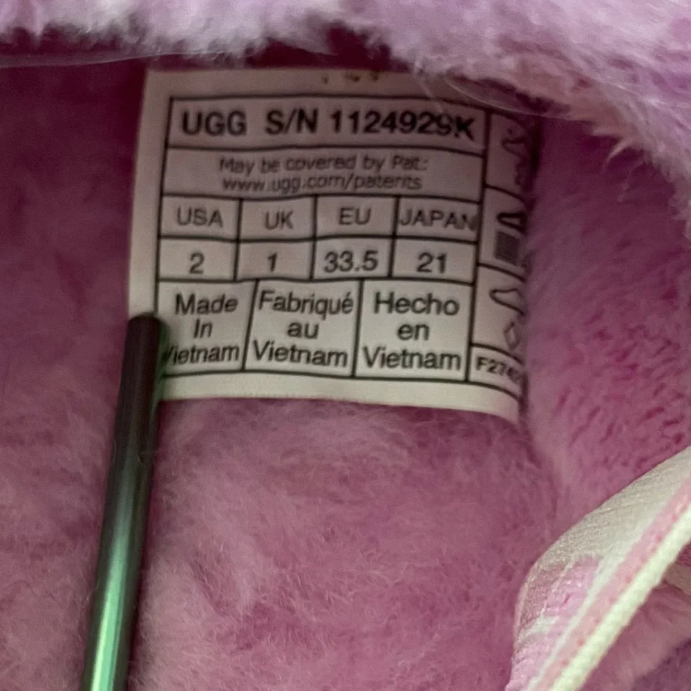 UGG Girls Fuff Yeah Slide Slippers Lavender